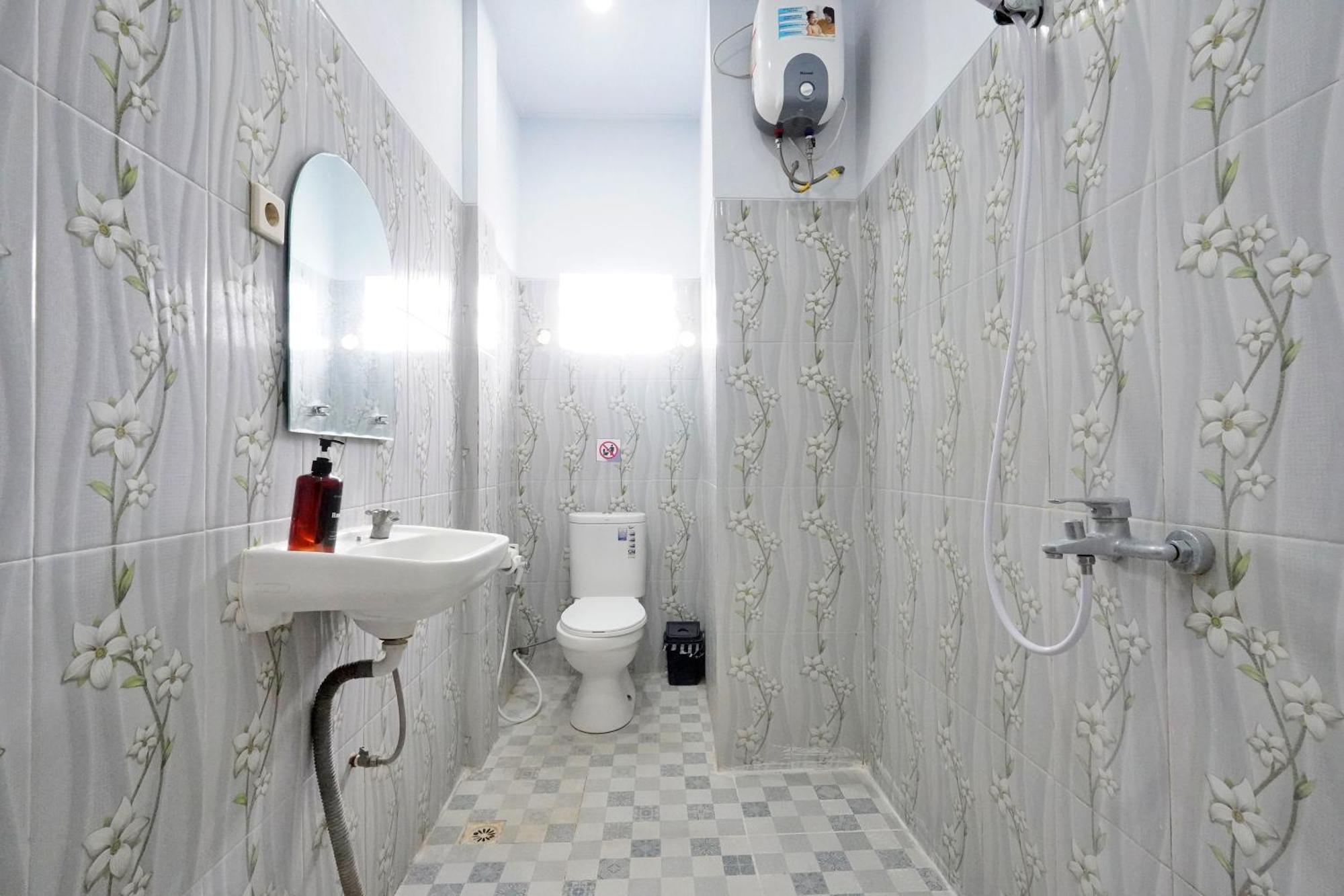 Kamar Kodel2 * Seminyak (Bali)